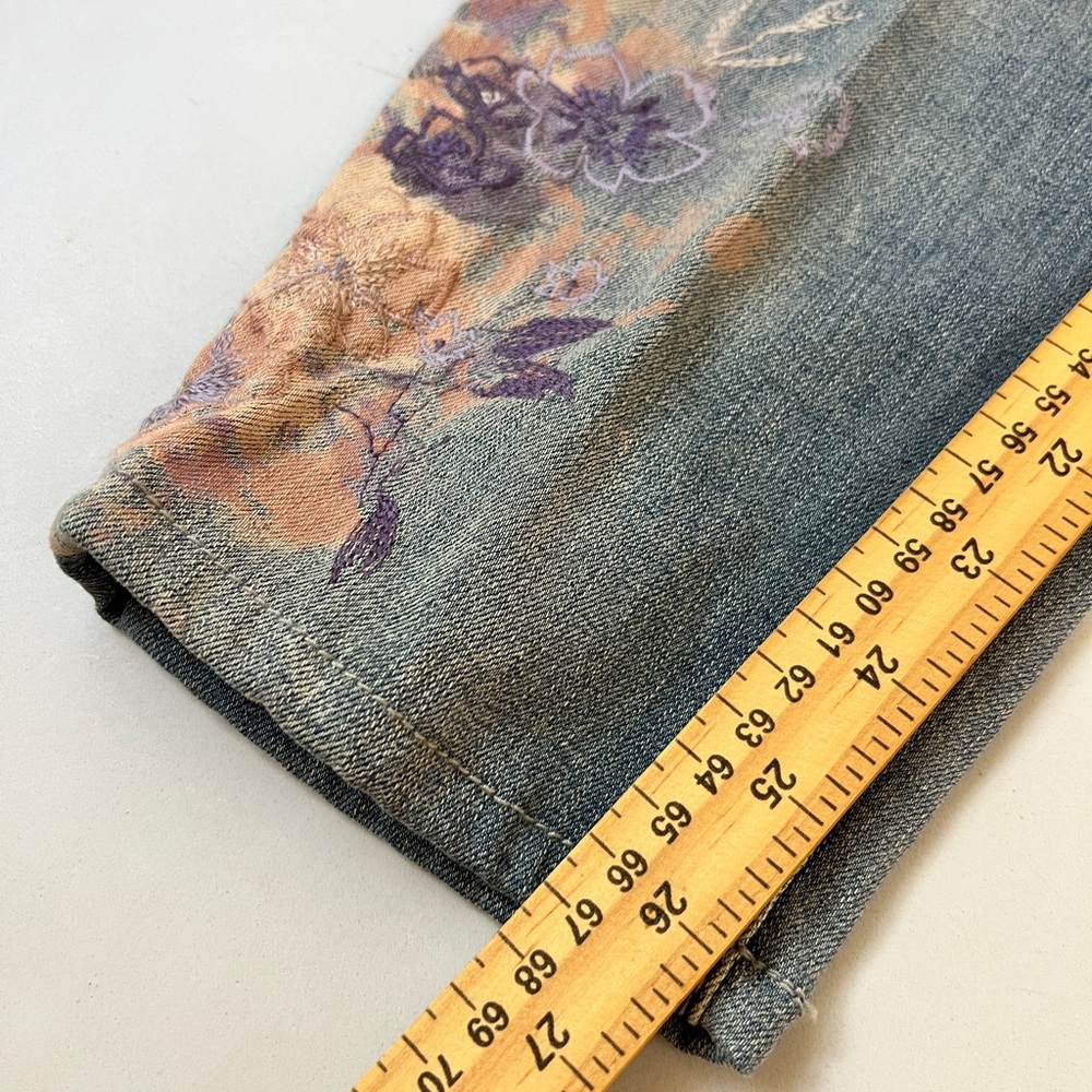 Bandolino Blue Denim Ankle Jeans with Floral Side Print - Picture 8 of 13